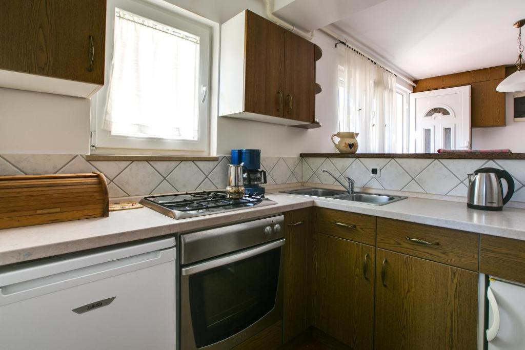 Fine & Shine Apartment Pula Bagian luar foto