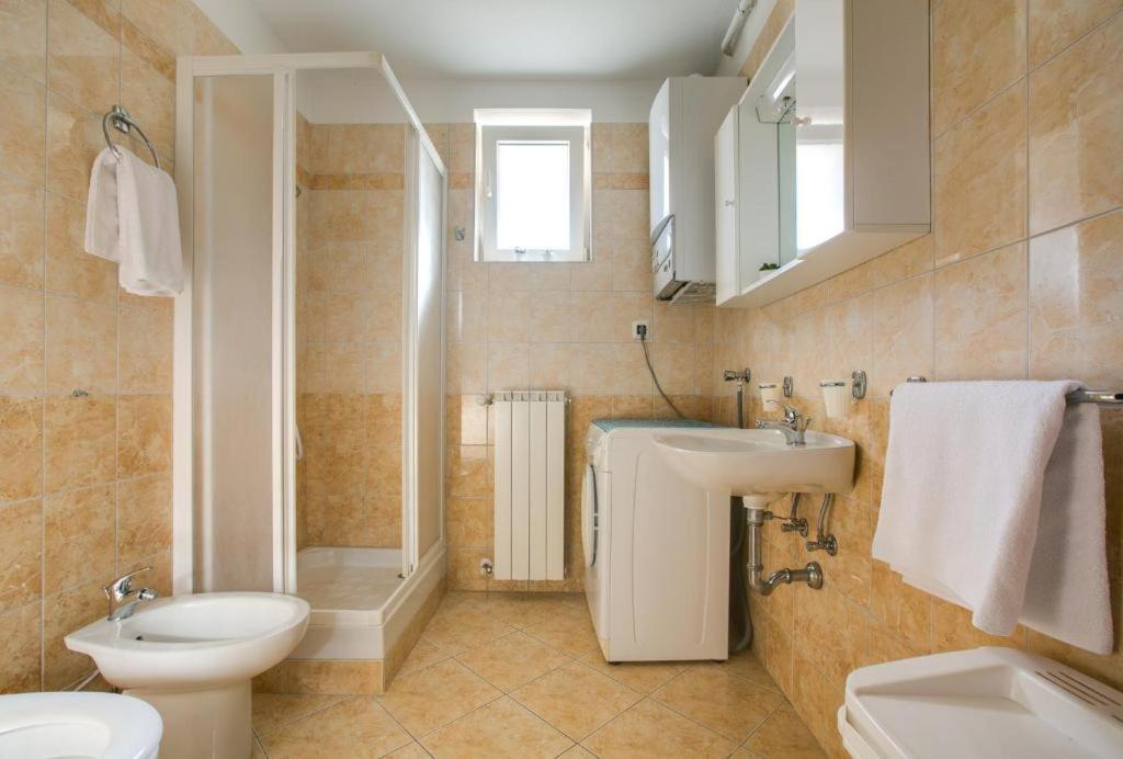 Fine & Shine Apartment Pula Bagian luar foto