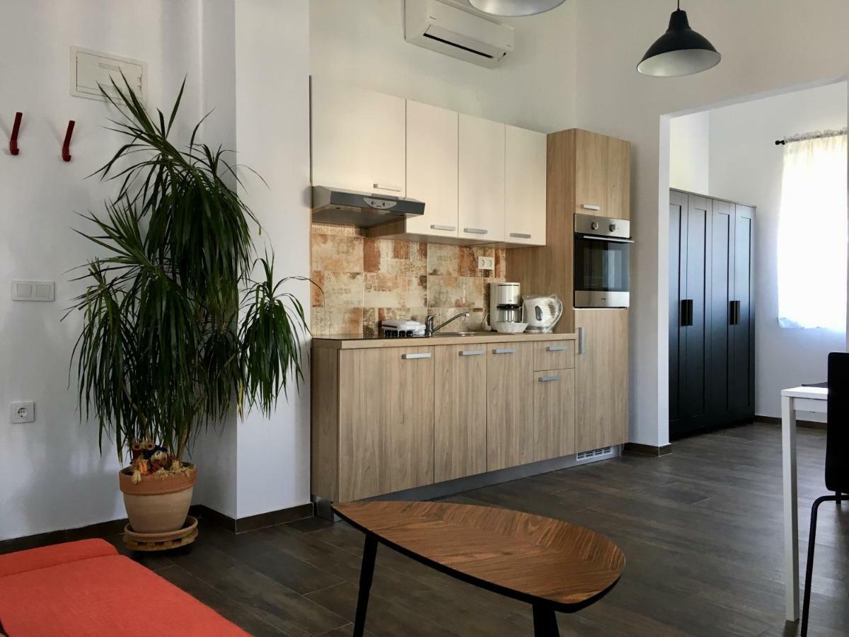 Fine & Shine Apartment Pula Bagian luar foto