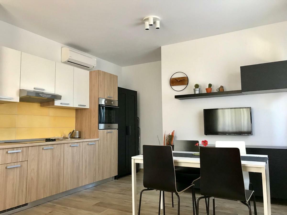Fine & Shine Apartment Pula Bagian luar foto
