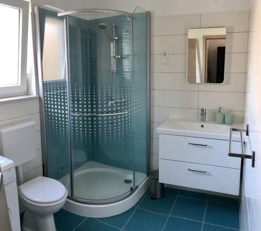 Fine & Shine Apartment Pula Bagian luar foto